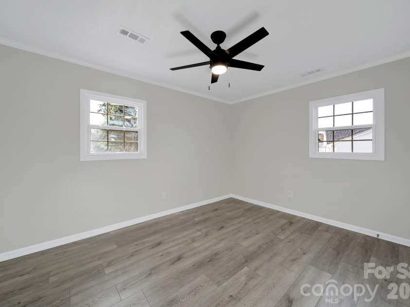 2509 Oxford Circle, Lancaster, SC 29720.  MLS# CAR4324944, YatesRealty ID 13578. 
