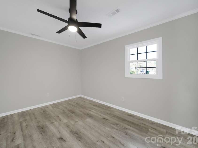 2509 Oxford Circle, Lancaster, SC 29720.  MLS# CAR4324944, YatesRealty ID 13578. 