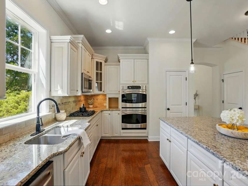 404 Brookridge Drive, Mount Holly, NC 28120.  MLS# CAR4245250, YatesRealty ID 13578. 