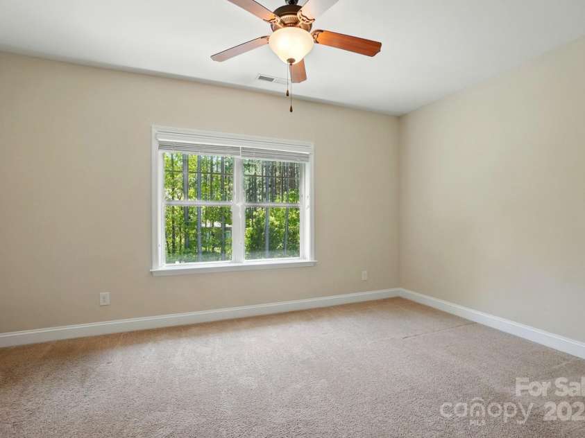 404 Brookridge Drive, Mount Holly, NC 28120.  MLS# CAR4245250, YatesRealty ID 13578. 