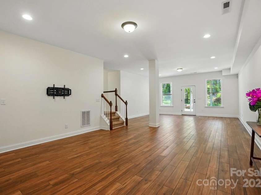 404 Brookridge Drive, Mount Holly, NC 28120.  MLS# CAR4245250, YatesRealty ID 13578. 