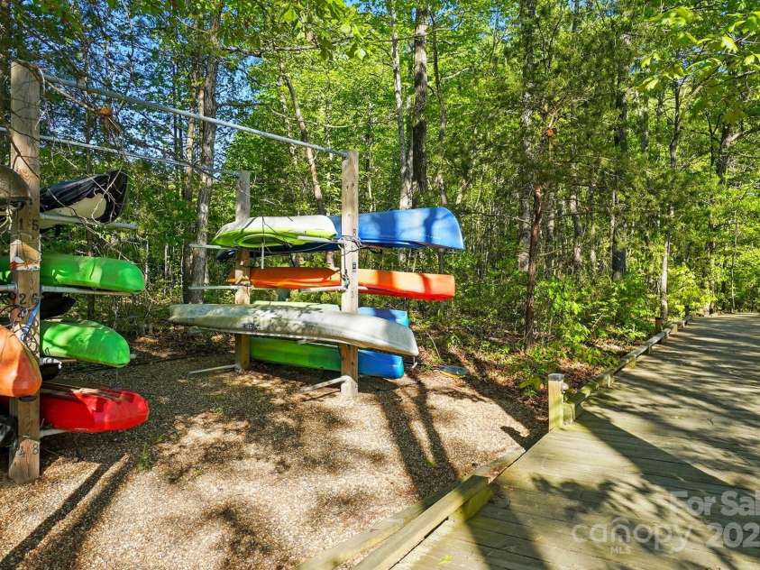 404 Brookridge Drive, Mount Holly, NC 28120.  MLS# CAR4245250, YatesRealty ID 13578. 