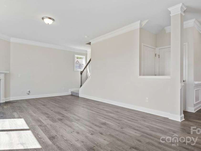 489 Fox Cove Road, Hendersonville, NC 28792.  MLS# CAR4129079, YatesRealty ID 13579. Photos are representative