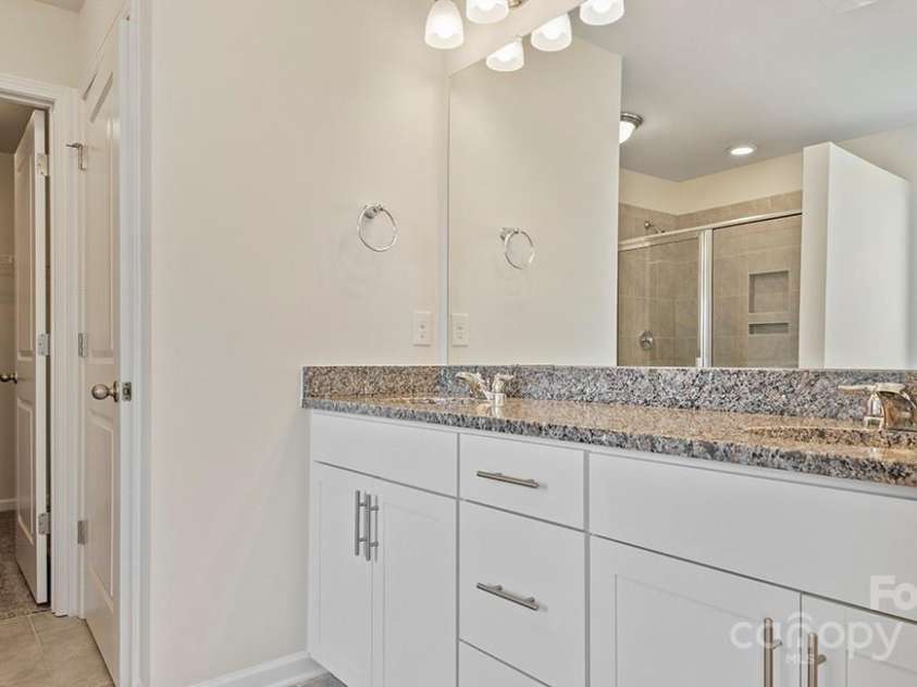 489 Fox Cove Road, Hendersonville, NC 28792.  MLS# CAR4129079, YatesRealty ID 13579. Photos are representative