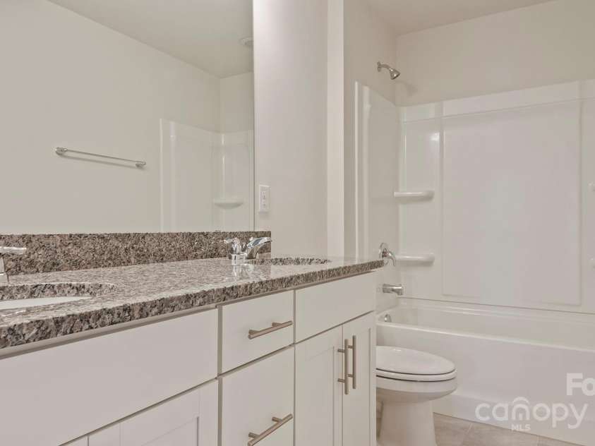 489 Fox Cove Road, Hendersonville, NC 28792.  MLS# CAR4129079, YatesRealty ID 13579. Photos are representative