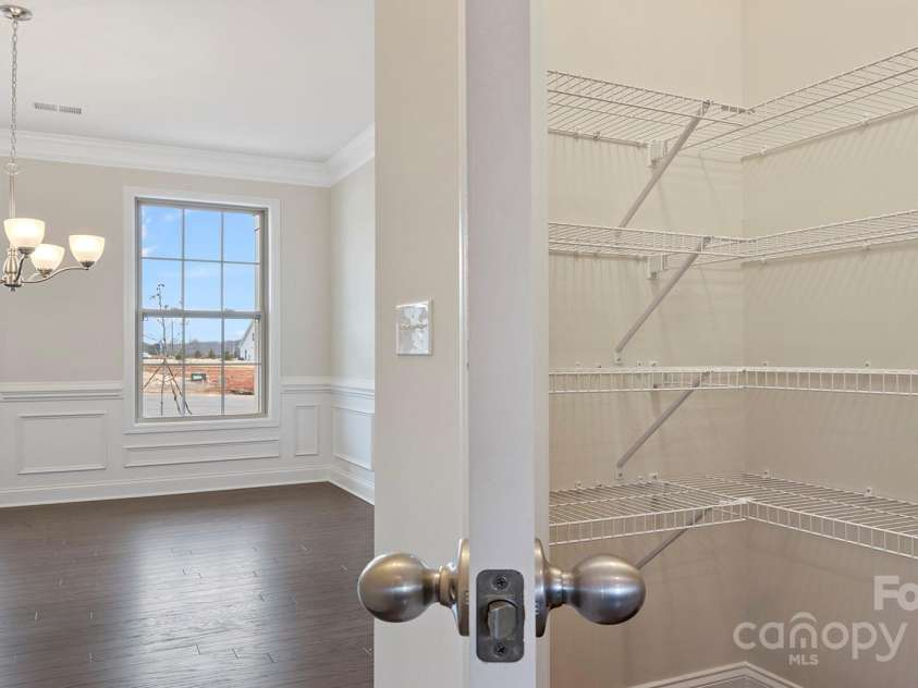 489 Fox Cove Road, Hendersonville, NC 28792.  MLS# CAR4129079, YatesRealty ID 13579. Photos are representative