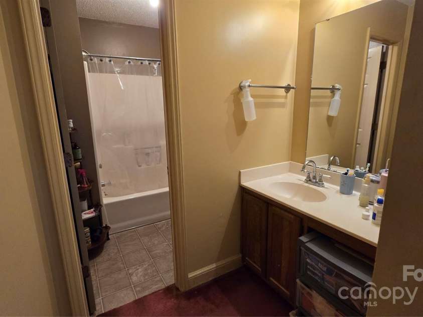2715 Shandon Road, Rock Hill, SC 29730.  MLS# CAR4297172, YatesRealty ID 1358. 2nd Primary Bathroom 