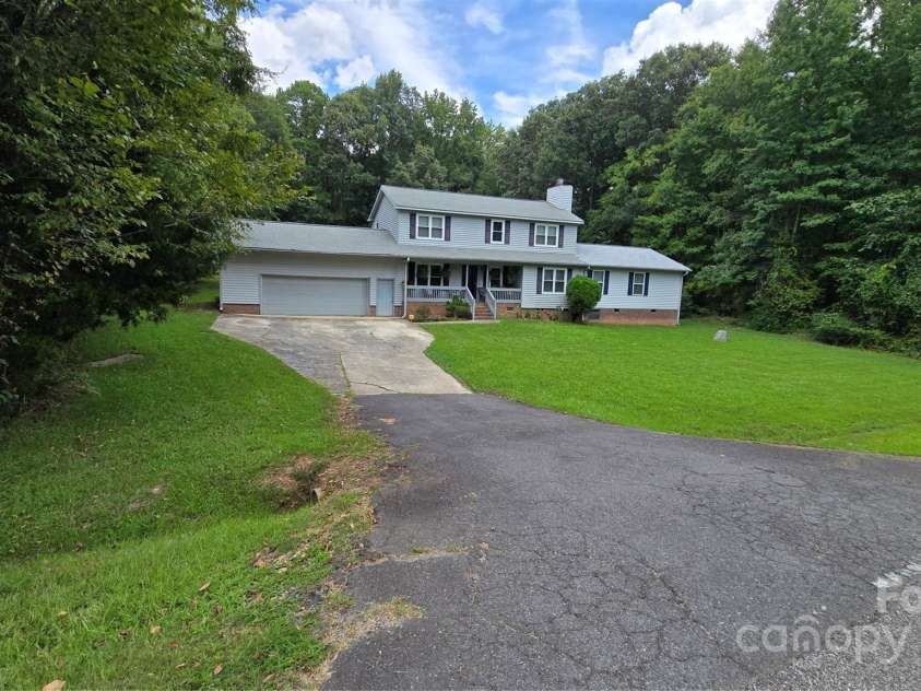 2715 Shandon Road, Rock Hill, SC 29730.  MLS# CAR4297172, YatesRealty ID 1358. 