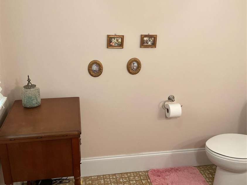 701 Whippoorwill Lane, Concord, NC 28025.  MLS# CAR4188719, YatesRealty ID 1358. Primary bedroom halfbath/make up area