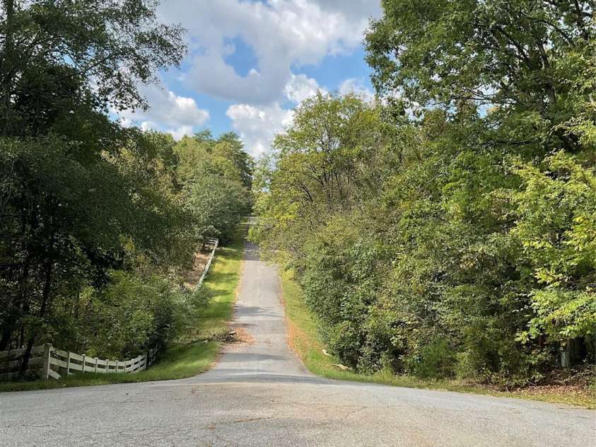 701 Whippoorwill Lane, Concord, NC 28025.  MLS# CAR4188719, YatesRealty ID 1358. Street View