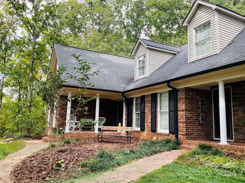701 Whippoorwill Lane, Concord, NC 28025.  MLS# CAR4188719, YatesRealty ID 1358. Two Front Porches