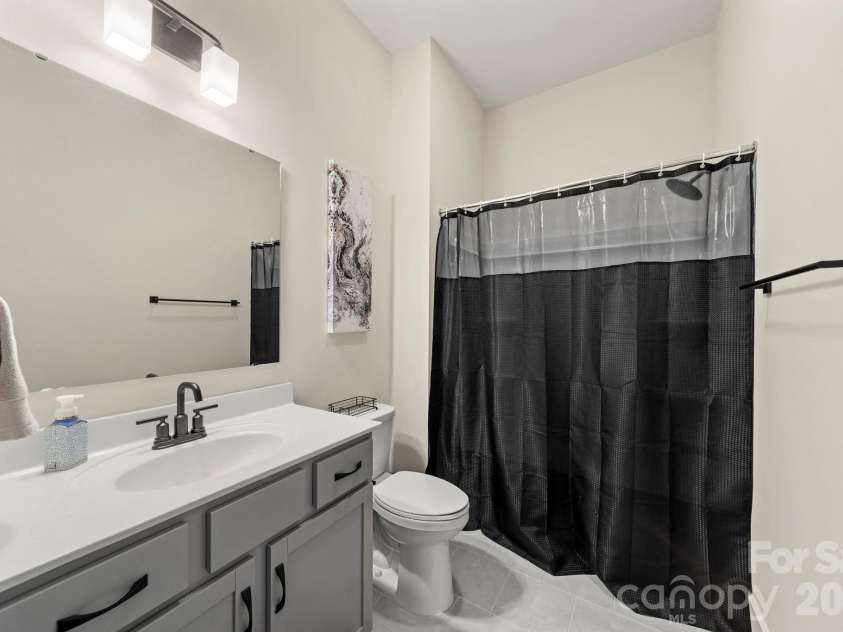14083 Bobby Jones Drive, Lancaster, SC 29720.  MLS# CAR4356019, YatesRealty ID 13581. Secondary Bathroom