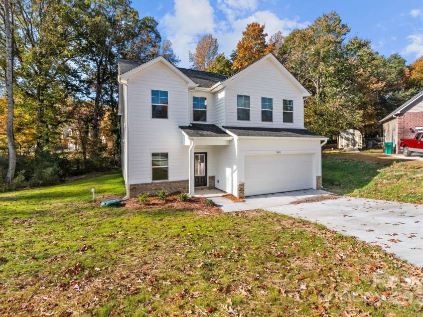 1403 Gentry Place, Salisbury, NC 28146.  MLS# CAR4197368, YatesRealty ID 13582. 