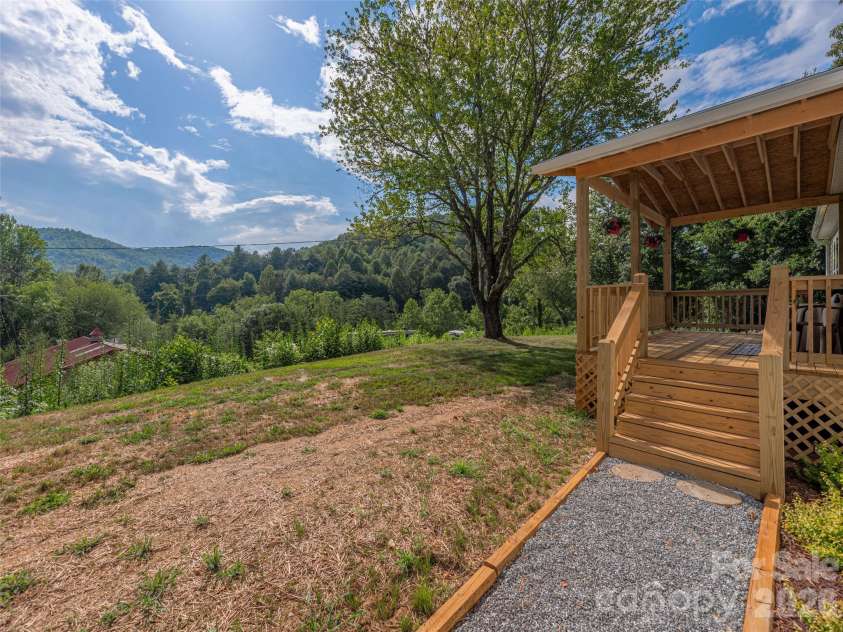 15 Joe Davis Road, Sylva, NC 28779.  MLS# CAR4327094, YatesRealty ID 13583. 