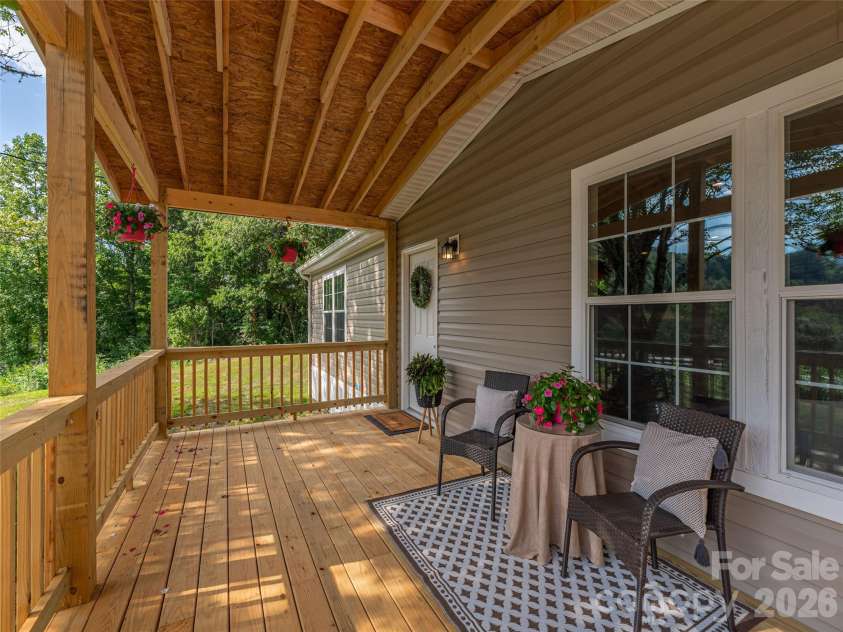 15 Joe Davis Road, Sylva, NC 28779.  MLS# CAR4327094, YatesRealty ID 13583. 