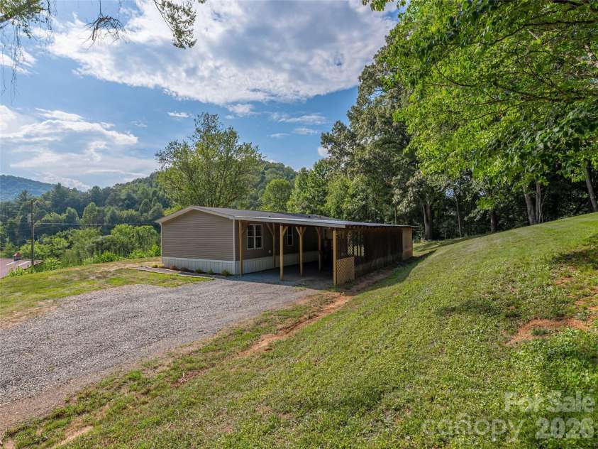 15 Joe Davis Road, Sylva, NC 28779.  MLS# CAR4327094, YatesRealty ID 13583. 