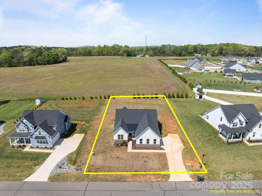 210 Goldenrod Circle, Salisbury, NC 28147.  MLS# CAR4247714, YatesRealty ID 13583. 