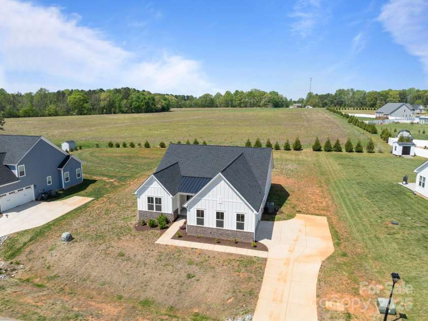 210 Goldenrod Circle, Salisbury, NC 28147.  MLS# CAR4247714, YatesRealty ID 13583. 