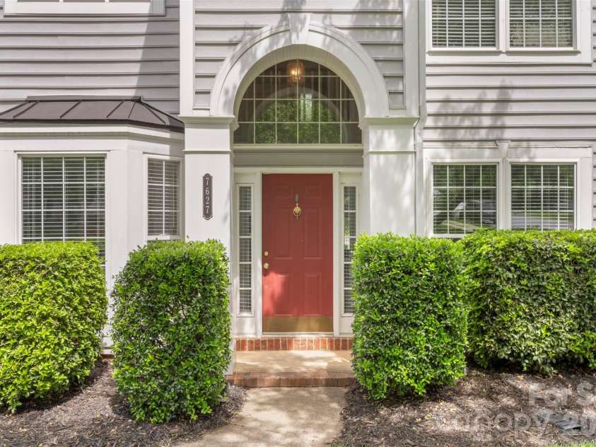 7627 Annbick Lane, Charlotte, NC 28269.  MLS# CAR4361256, YatesRealty ID 13585. 