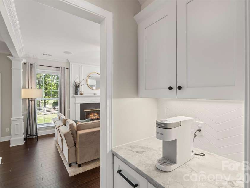 7627 Annbick Lane, Charlotte, NC 28269.  MLS# CAR4361256, YatesRealty ID 13585. 