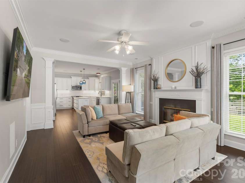 7627 Annbick Lane, Charlotte, NC 28269.  MLS# CAR4361256, YatesRealty ID 13585. 