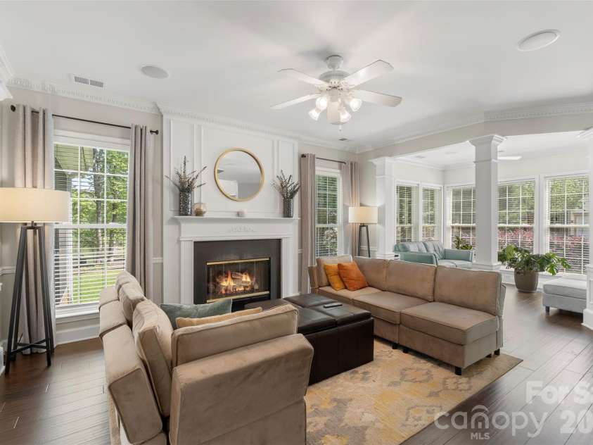 7627 Annbick Lane, Charlotte, NC 28269.  MLS# CAR4361256, YatesRealty ID 13585. 
