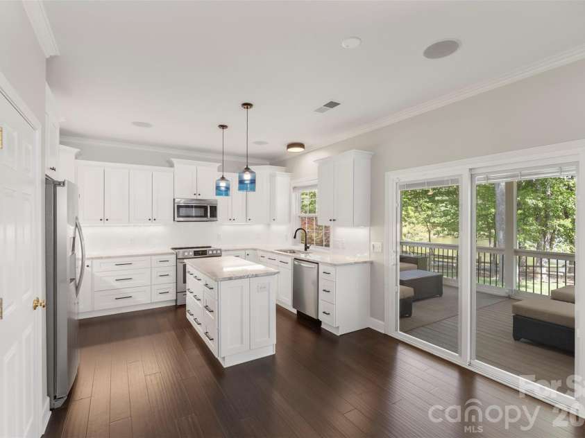 7627 Annbick Lane, Charlotte, NC 28269.  MLS# CAR4361256, YatesRealty ID 13585. 