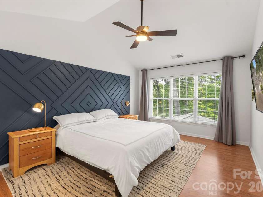 7627 Annbick Lane, Charlotte, NC 28269.  MLS# CAR4361256, YatesRealty ID 13585. 