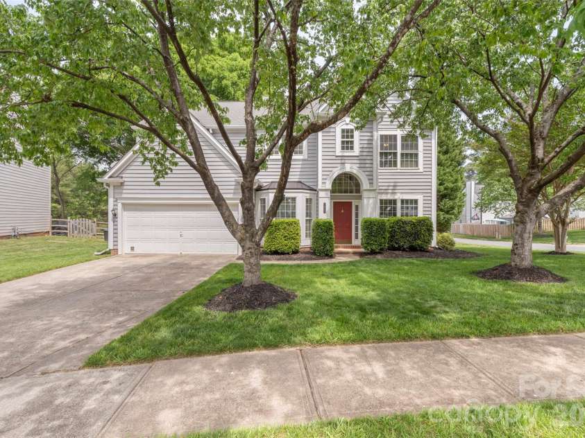 7627 Annbick Lane, Charlotte, NC 28269.  MLS# CAR4361256, YatesRealty ID 13585. 