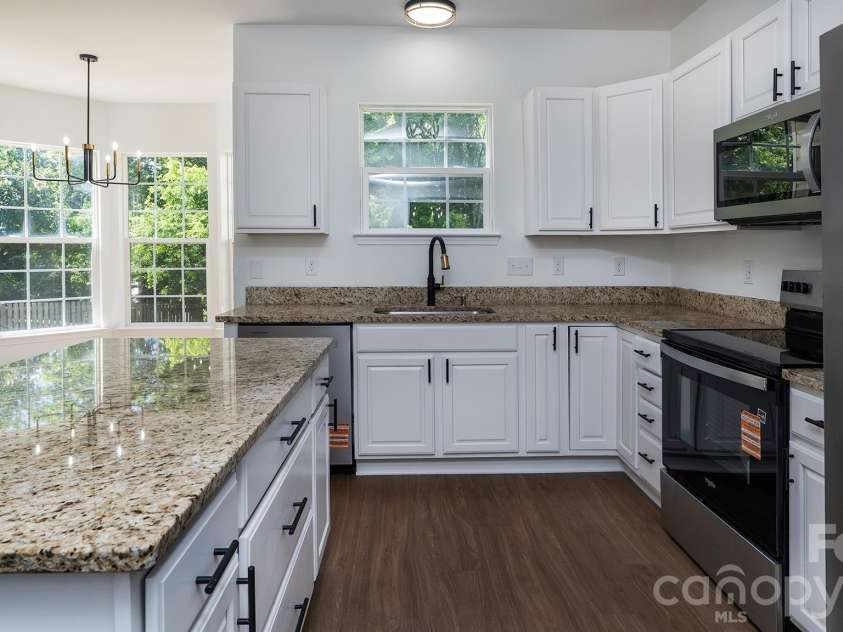 5703 Brandy Ridge Lane, Charlotte, NC 28269.  MLS# CAR4370962, YatesRealty ID 13586. 