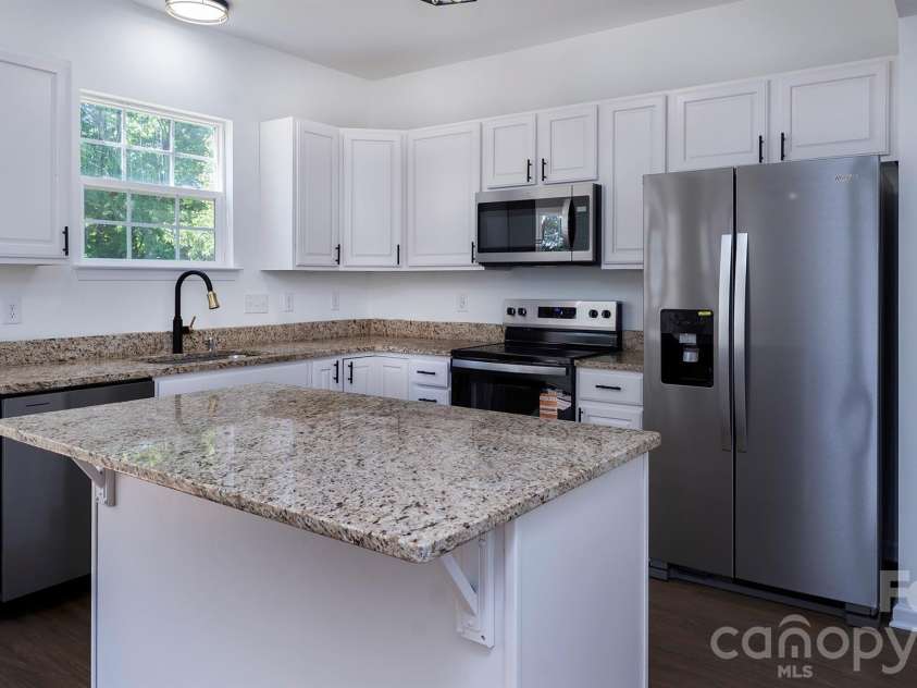 5703 Brandy Ridge Lane, Charlotte, NC 28269.  MLS# CAR4370962, YatesRealty ID 13586. 