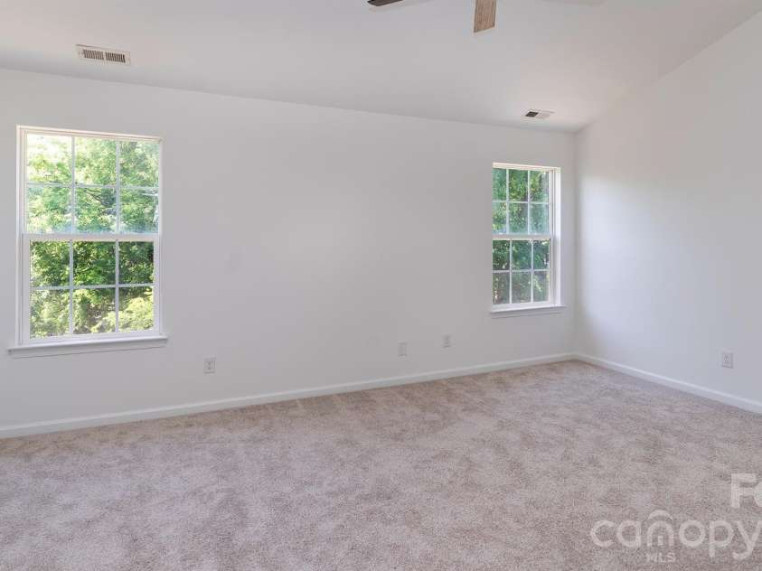 5703 Brandy Ridge Lane, Charlotte, NC 28269.  MLS# CAR4370962, YatesRealty ID 13586. 