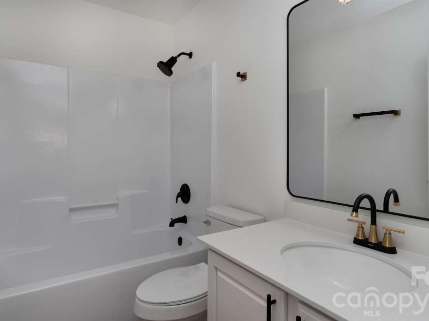 5703 Brandy Ridge Lane, Charlotte, NC 28269.  MLS# CAR4370962, YatesRealty ID 13586. 