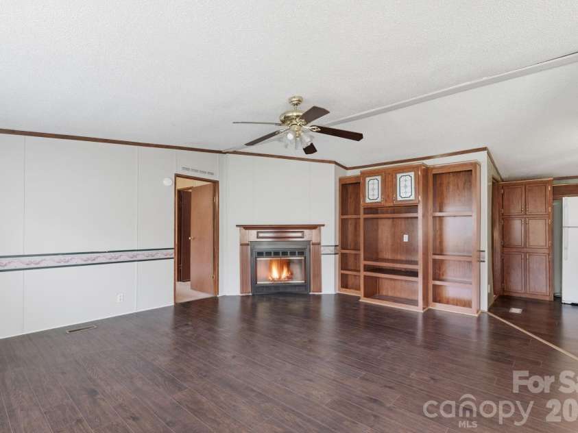4830 Verde View Drive, Gastonia, NC 28056.  MLS# CAR4362938, YatesRealty ID 13587. 