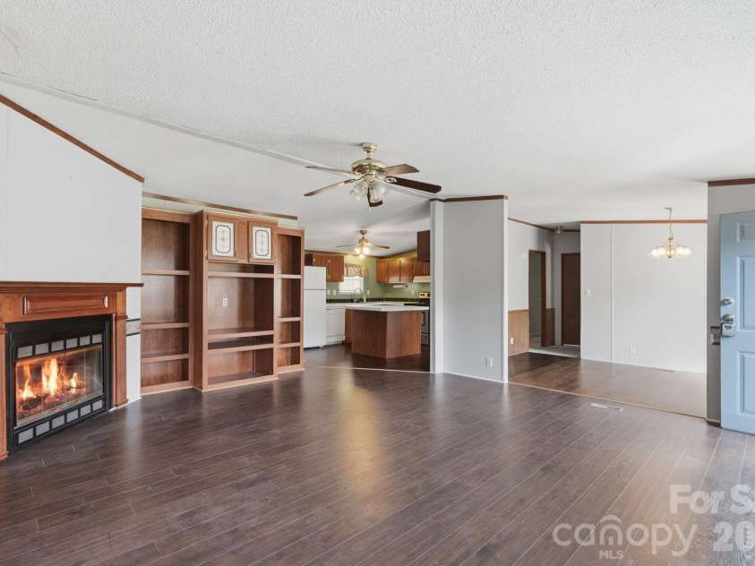 4830 Verde View Drive, Gastonia, NC 28056.  MLS# CAR4362938, YatesRealty ID 13587. 