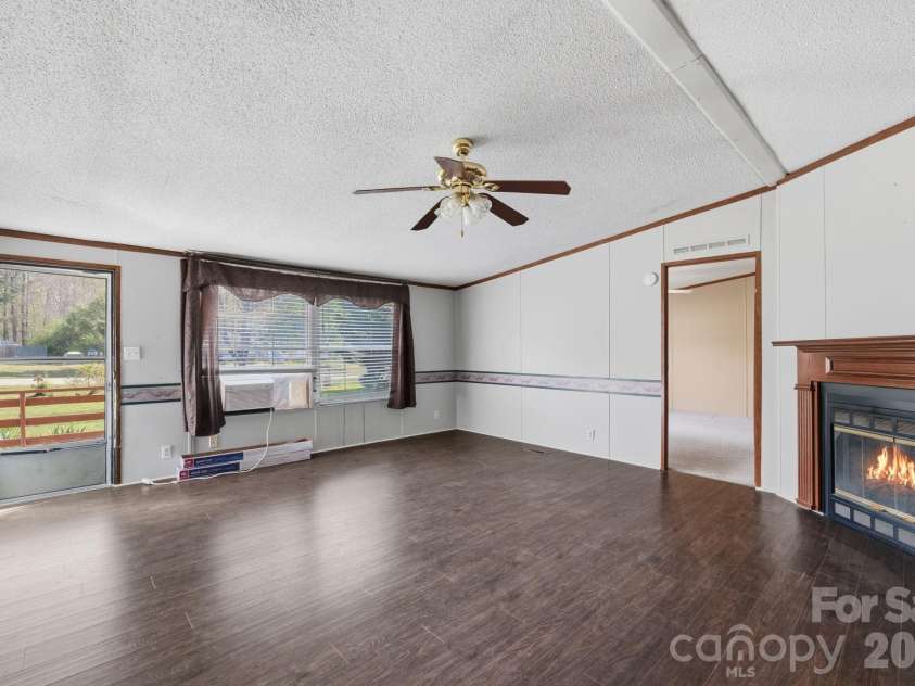 4830 Verde View Drive, Gastonia, NC 28056.  MLS# CAR4362938, YatesRealty ID 13587. 
