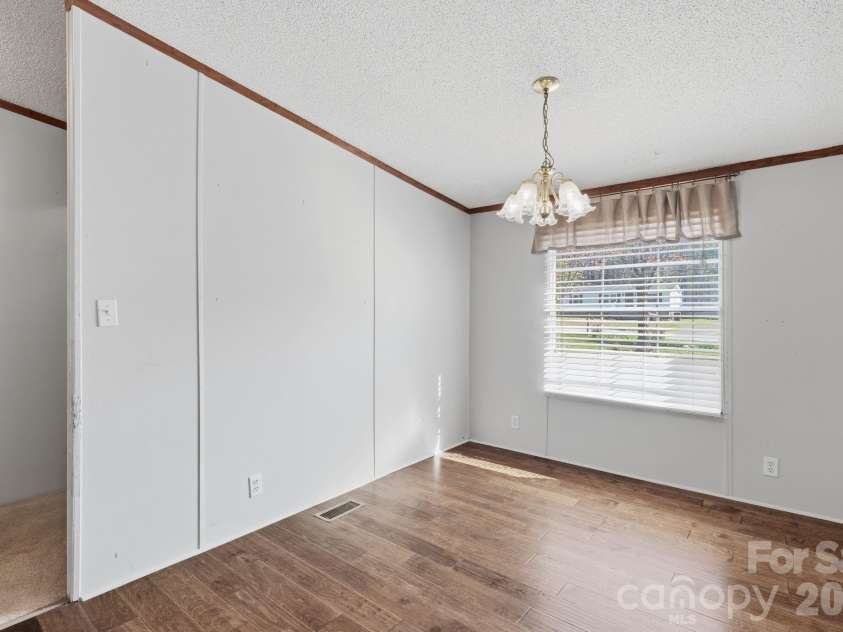 4830 Verde View Drive, Gastonia, NC 28056.  MLS# CAR4362938, YatesRealty ID 13587. 