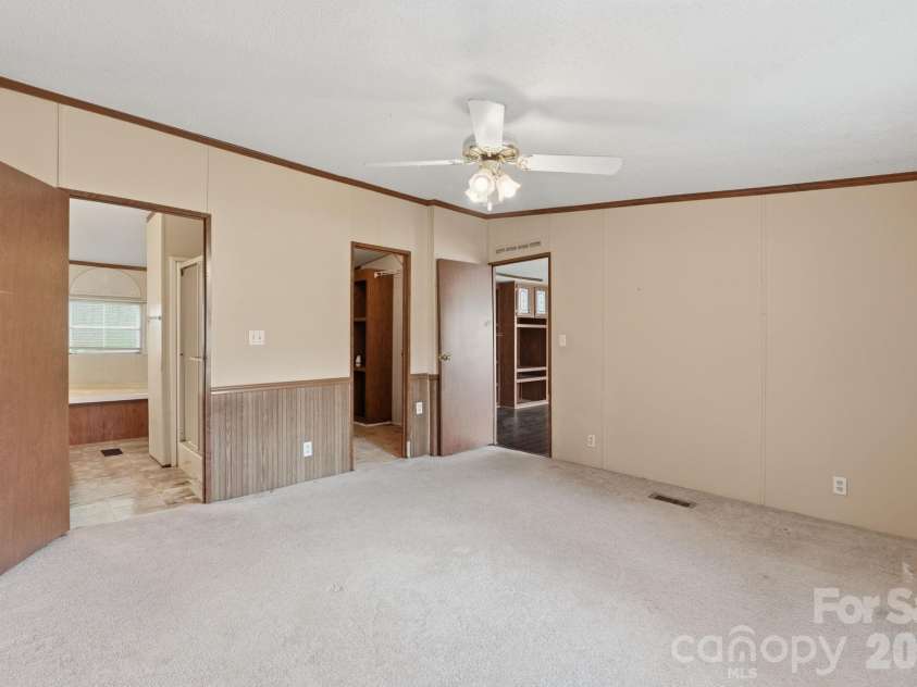 4830 Verde View Drive, Gastonia, NC 28056.  MLS# CAR4362938, YatesRealty ID 13587. 
