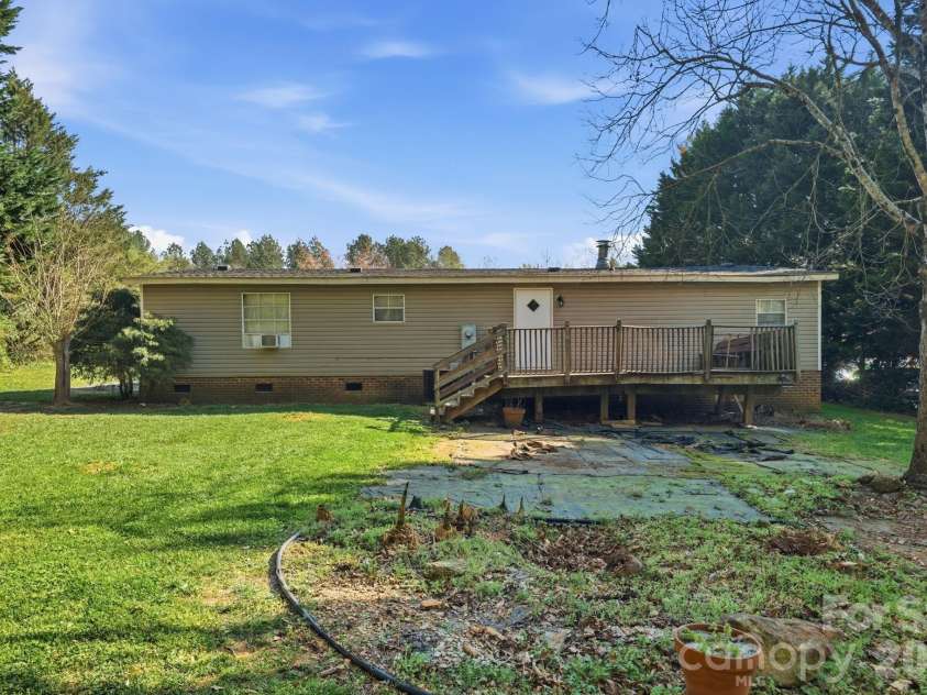 4830 Verde View Drive, Gastonia, NC 28056.  MLS# CAR4362938, YatesRealty ID 13587. 