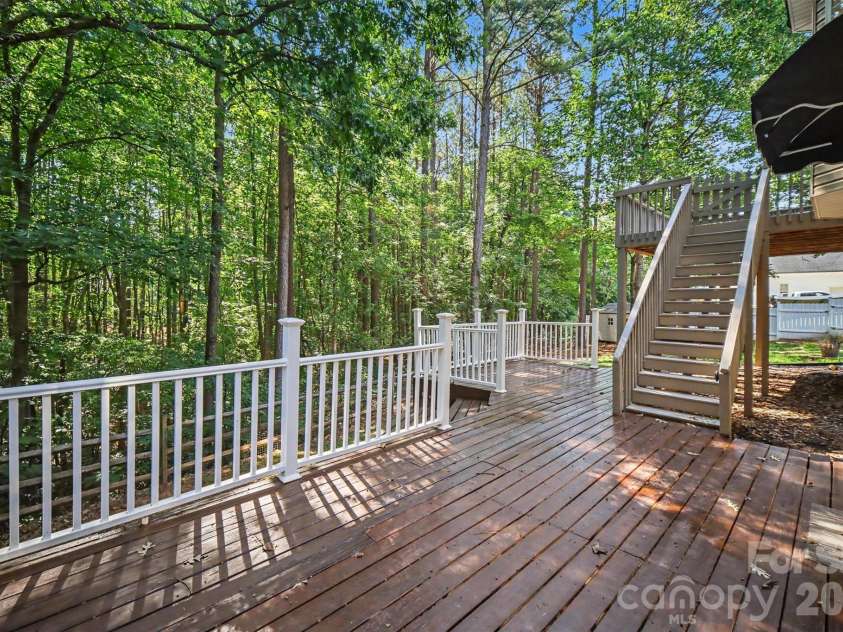 214 Harbor Landing Drive, Mooresville, NC 28117.  MLS# CAR4326069, YatesRealty ID 13588. Back Bottom Deck