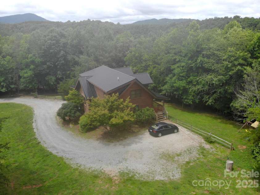 460 Cascades Parkway, Nebo, NC 28761.  MLS# CAR4193100, YatesRealty ID 1359. 