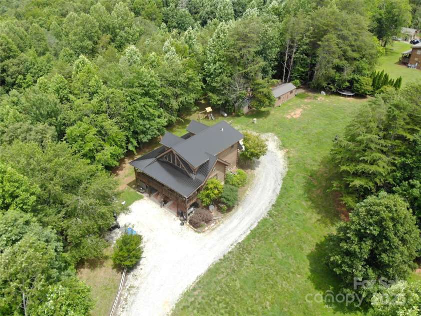 460 Cascades Parkway, Nebo, NC 28761.  MLS# CAR4193100, YatesRealty ID 1359. 