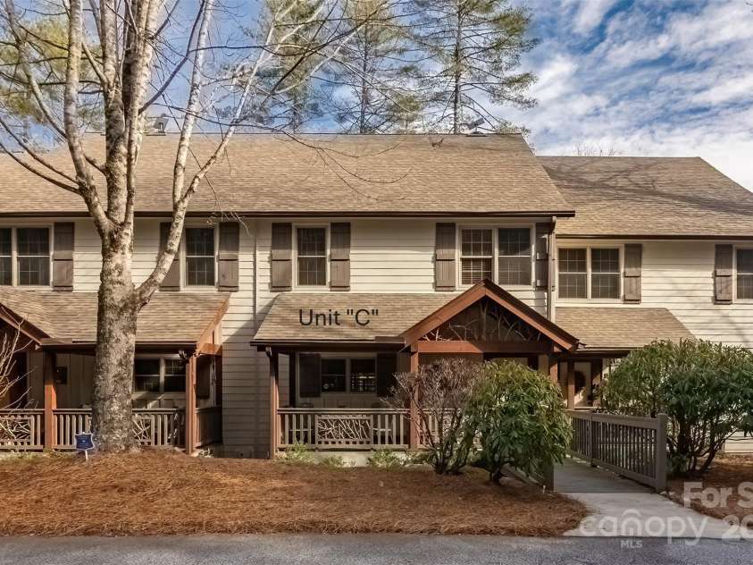 620 Sapphire Valley Road, Cashiers, NC 28717.  MLS# CAR4329121, YatesRealty ID 1359. Unit 