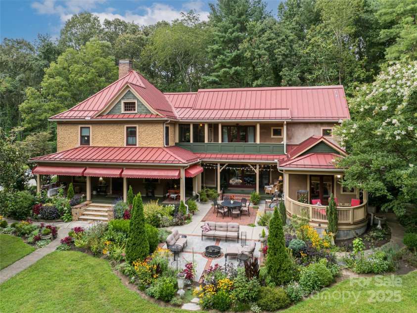 9 West Street Extension, Asheville, NC 28801.  MLS# CAR4299248, YatesRealty ID 13591. Stately 1920's Arts & Crafts 