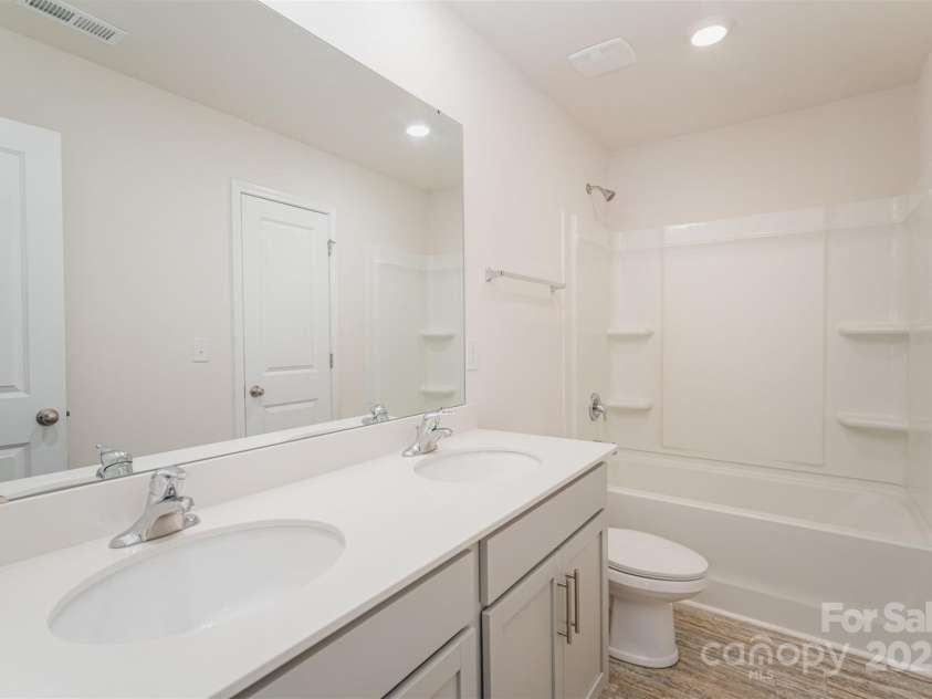 138 Maritime Street, Mooresville, NC 28117.  MLS# CAR4251677, YatesRealty ID 13592. Upstairs 2nd bath