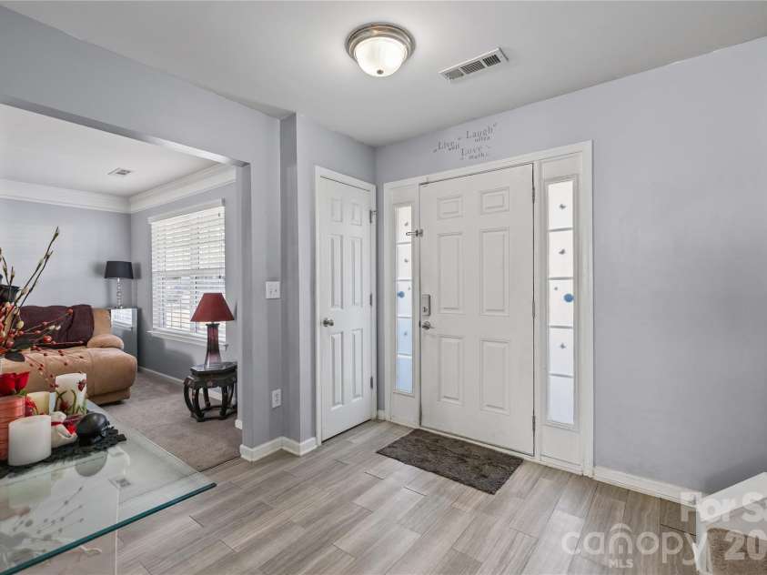 4017 Brookchase Boulevard, Fort Mill, SC 29707.  MLS# CAR4352242, YatesRealty ID 13592. 