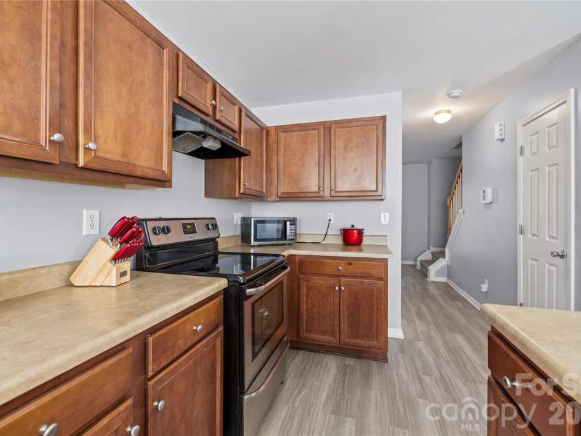 4017 Brookchase Boulevard, Fort Mill, SC 29707.  MLS# CAR4352242, YatesRealty ID 13592. 