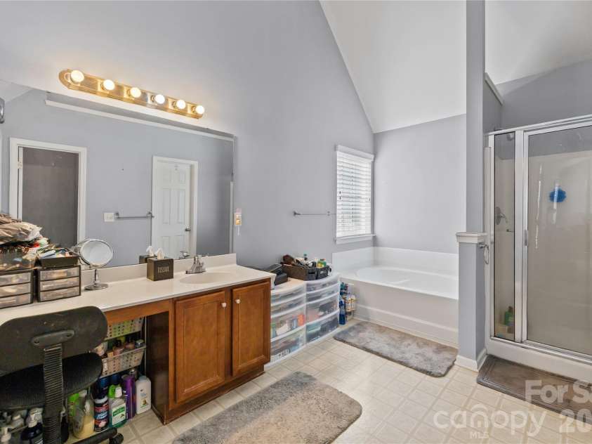 4017 Brookchase Boulevard, Fort Mill, SC 29707.  MLS# CAR4352242, YatesRealty ID 13592. 