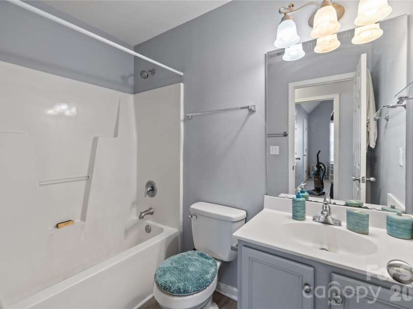 4017 Brookchase Boulevard, Fort Mill, SC 29707.  MLS# CAR4352242, YatesRealty ID 13592. 