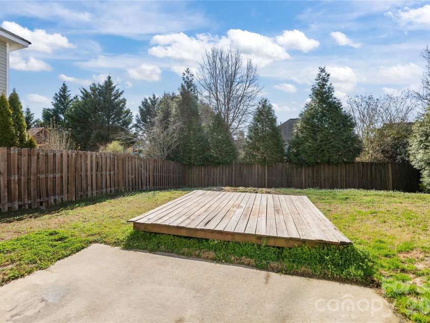 4017 Brookchase Boulevard, Fort Mill, SC 29707.  MLS# CAR4352242, YatesRealty ID 13592. 